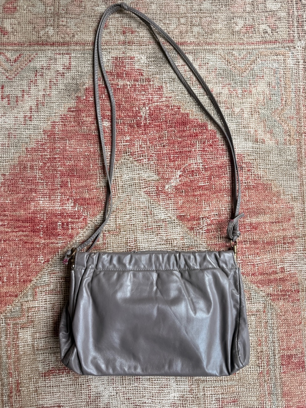 L'ATISTE Taupe Gray Leather Shoulder Bag